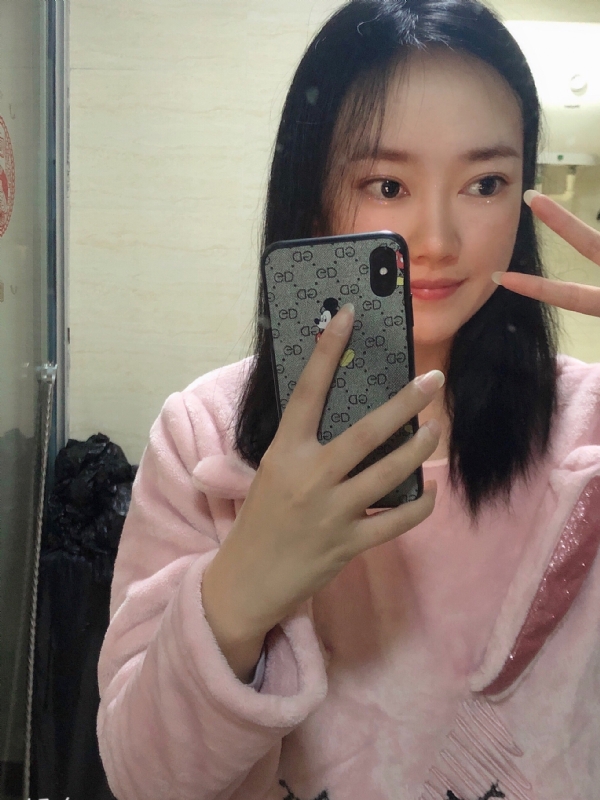叶落知秋的第一张照片--蓝山王婆说媒